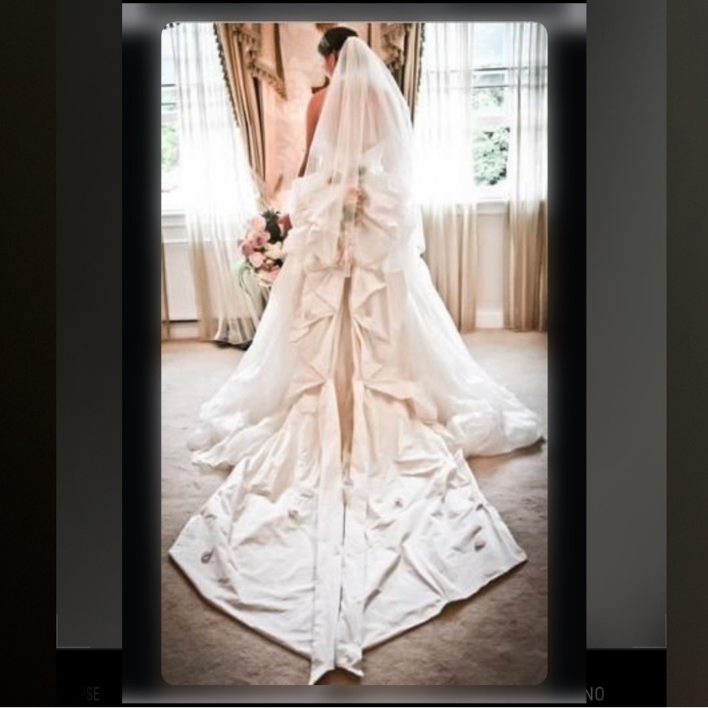 Ian Stuart Bluebird - Ivory